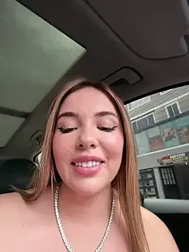 Stripchat Live Sex of Alirawrz