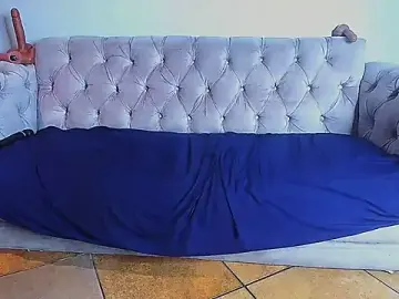 Stripchat Sex Cam of CreamyCurves