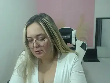 Stripchat Adult Video Chat of samy_vsn