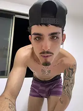Stripchat Live Sex Cam of NikoStone_