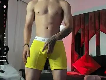 Stripchat Adult Video Chat of TonyPetrovjs