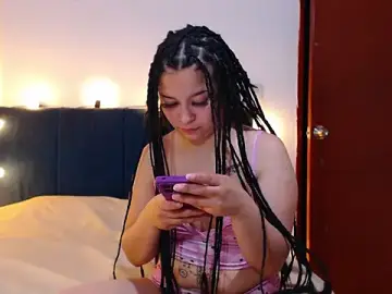 Stripchat Adult Webcam of Bitsy_Messy