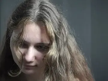 Stripchat Free Porn Cam of BellaTear