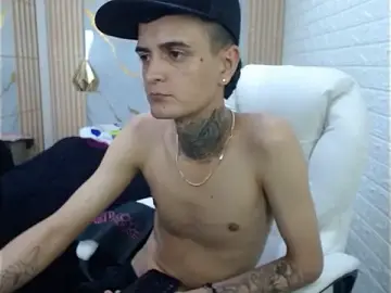 Stripchat Adult Webcams of benjamin_anthony