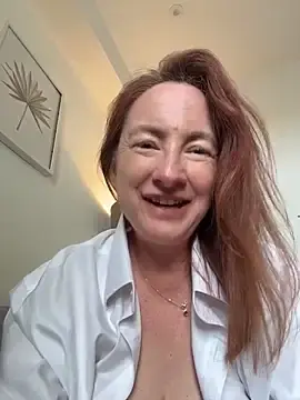 Stripchat Adult Video Chat of LouiseTswing