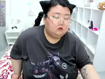 Stripchat Adult Webcams of Nadine_asian