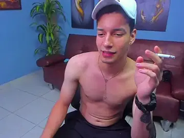 Stripchat Sex Cam of Brian_test