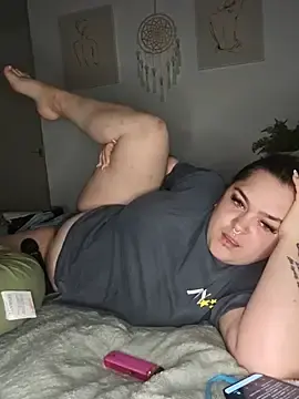Stripchat Free Live Porn of Saucy-Serenity