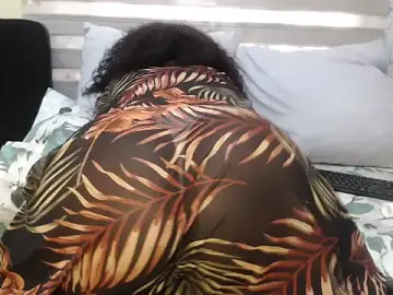 Stripchat Free Porn Cam of Foxybrownxx1