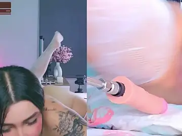 Stripchat Free Live Porn of miiastone_cm