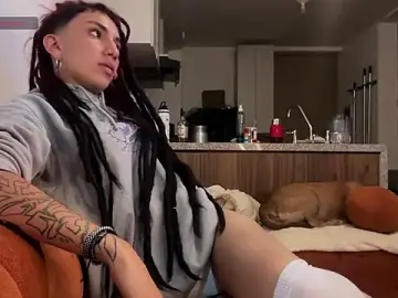 Stripchat Adult Webcams of niah_11