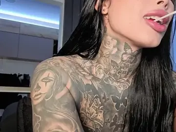 Stripchat Adult Webcams of belllbonniie
