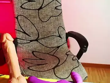 Stripchat Live Sex Cam of Hannah_Kiim