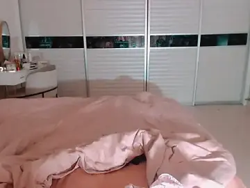 Stripchat Free Porn Cam of Miu1_girl