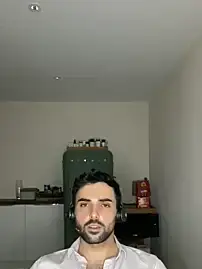 Stripchat Adult Webcam of eauminerale