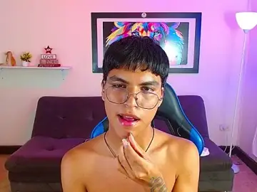 Stripchat Live Porn of Maecum18