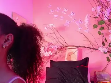 Stripchat Watch Live Sex Cams of Charlotte_Love10