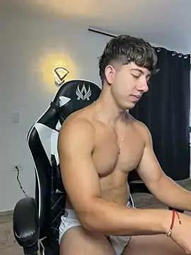Stripchat Best live sex cam show of SEAN_CRUISE