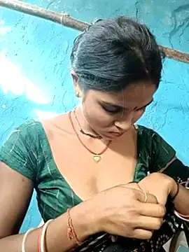 Stripchat Sex Cam of Harini_Gautam