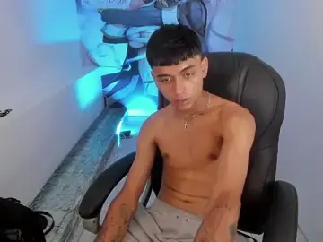 Stripchat Sex Cam of Tyger_Boyy