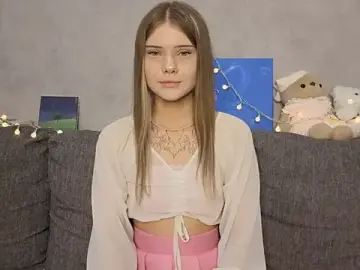 Stripchat Best Webcam of CarolinePepper