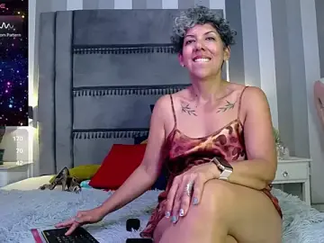 Stripchat Nude Webcam of Julianewell