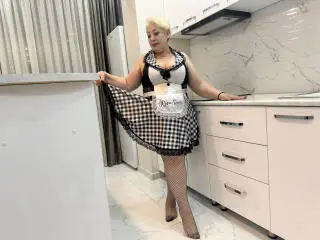 Xlovecam Adult Video Chat of RoxanaGreatAss