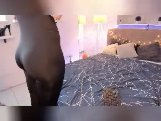 Xlovecam Free Porn Cam of IsabelKiss