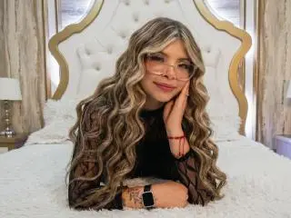 Xlovecam Adult Webcam of RileyAngel