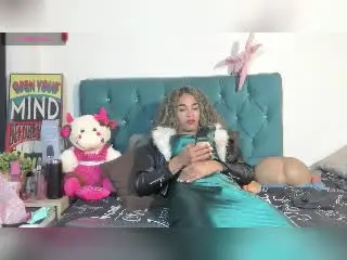 Xlovecam Watch Live Sex Cams of StefannyMia