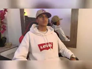 Xlovecam Live Sex Cam of AlanColthon