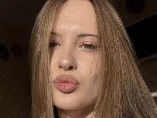 Xlovecam Free Live Porn of JoelleCanal