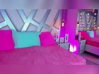 Xlovecam Live Sex Cam of Amberv