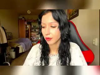Xlovecam Live Sex Cam of CarolynnDrage