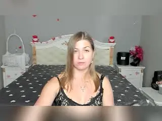 Xlovecam Watch Live Sex Cams of LoriEla