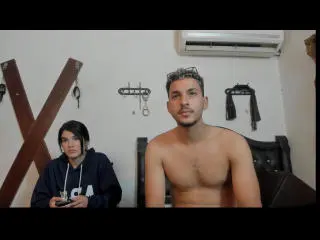 Xlovecam Nude Webcam of JadeAndBob