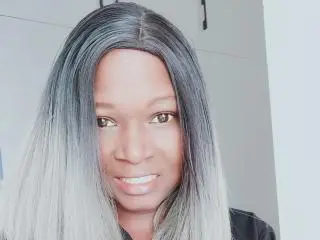 Xlovecam Watch Live Sex Cams of PrettyAriah