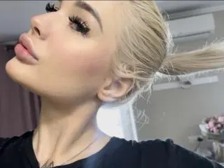 Xlovecam Best Webcam of SweetNosha