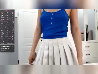 Xlovecam Private Sex Chat of EmelineLattig