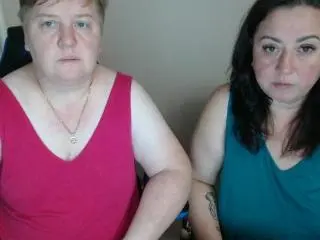 Xlovecam Nude Webcam of MollyAndJane