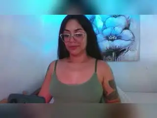 Xlovecam Nude Webcam of MikeAndLunaa