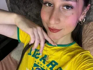 Xlovecam Adult Video Chat of MaddyCarina