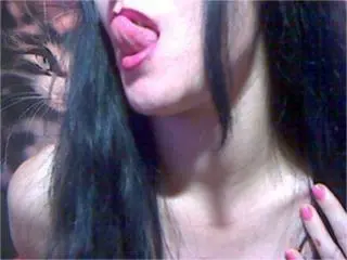 Xlovecam Live Sex of 1KinkyBrunette